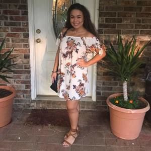 Meet your Posher, Stephanie